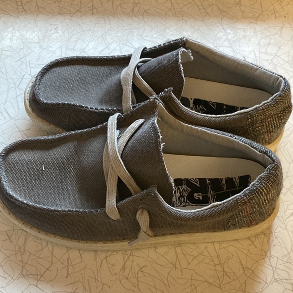 Slip-on Sneakers - Picture 2 of 5